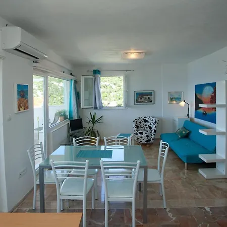 Appartement By The Sea Cove Ljubljeva, Trogir - 17122 Vinišće
