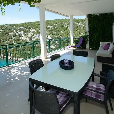 By The Sea Cove Ljubljeva, Trogir - 17122 Appartement